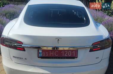 Лифтбек Tesla Model S 2014 в 