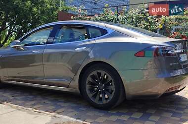 Лифтбек Tesla Model S 2016 в Кагарлыке