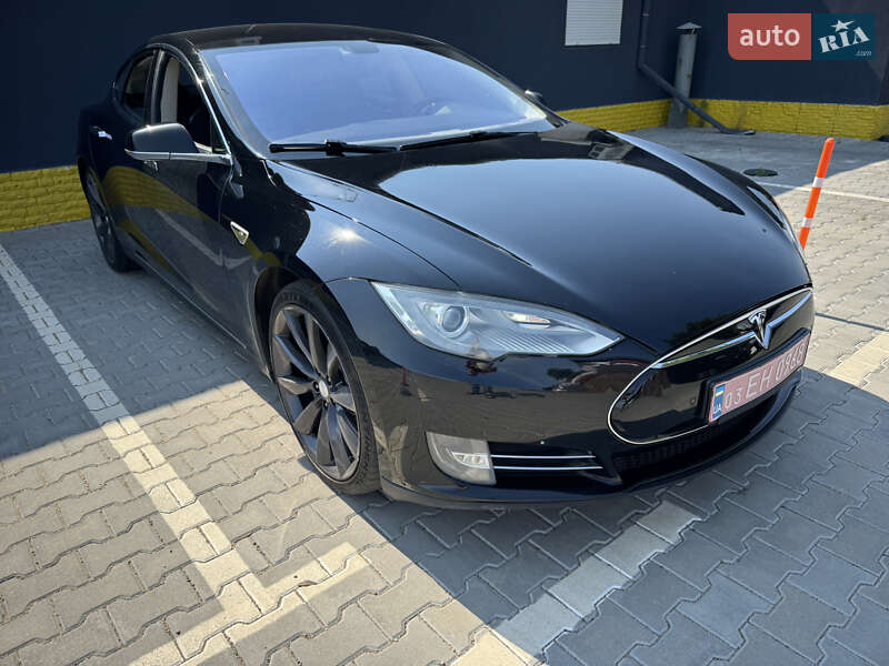 Лифтбек Tesla Model S 2014 в Одессе