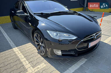 Ліфтбек Tesla Model S 2014 в 