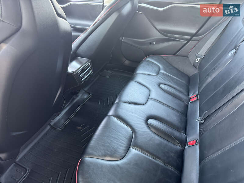 Ліфтбек Tesla Model S 2014 в Одесі