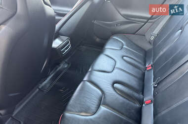 Лифтбек Tesla Model S 2014 в 