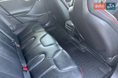 Лифтбек Tesla Model S 2014 в 