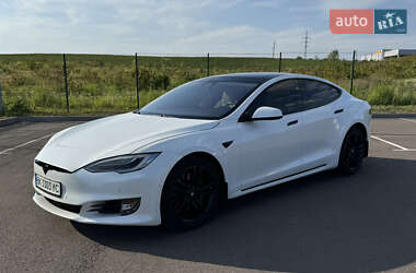 Ліфтбек Tesla Model S 2017 в Рівному