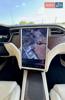 Ліфтбек Tesla Model S 2017 в Рівному