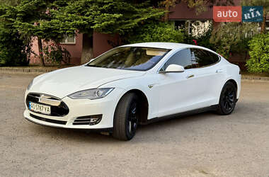 Ліфтбек Tesla Model S 2015 в 