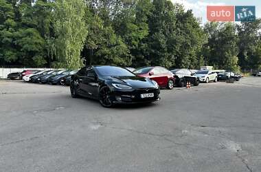 Лифтбек Tesla Model S 2020 в Киеве