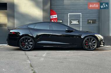 Ліфтбек Tesla Model S 2020 в 
