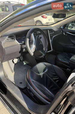 Лифтбек Tesla Model S 2013 в 