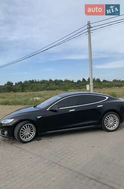 Лифтбек Tesla Model S 2013 в 