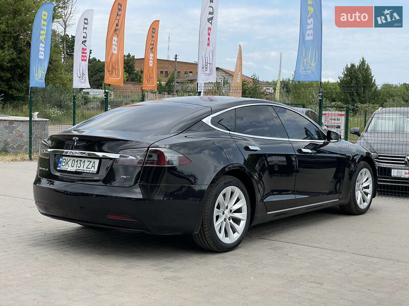 Лифтбек Tesla Model S 2018 в Бердичеве