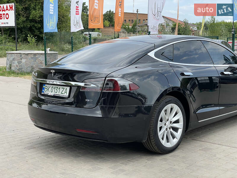 Лифтбек Tesla Model S 2018 в Бердичеве