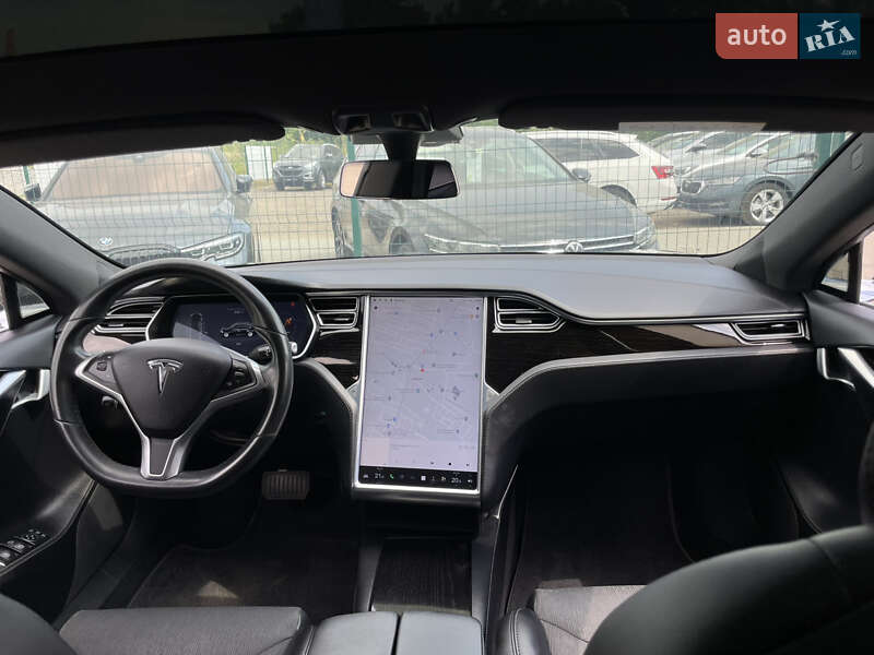 Лифтбек Tesla Model S 2018 в Бердичеве