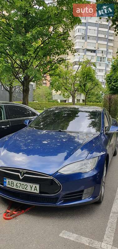 Tesla Model S 2015 Tesla Model S 2015