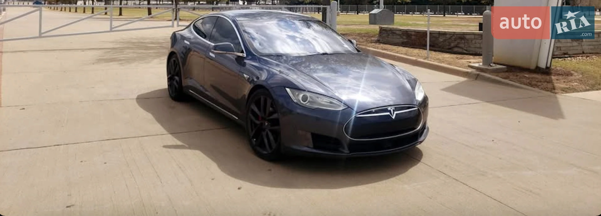 2015 Tesla Model S - мініатюра 4