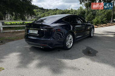 Ліфтбек Tesla Model S 2013 в 