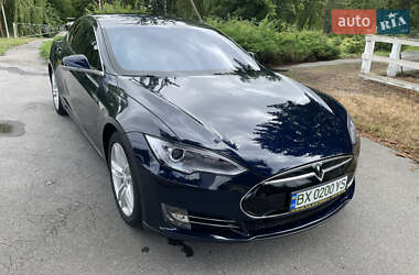 Ліфтбек Tesla Model S 2013 в 