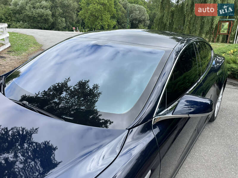 Лифтбек Tesla Model S 2013 в Любаре