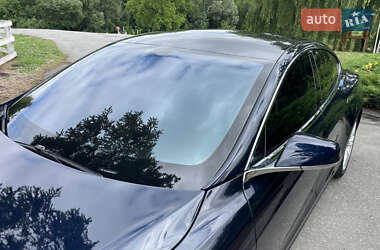 Ліфтбек Tesla Model S 2013 в 
