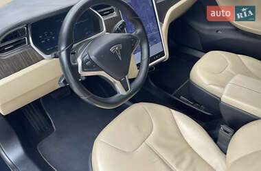 Ліфтбек Tesla Model S 2013 в 