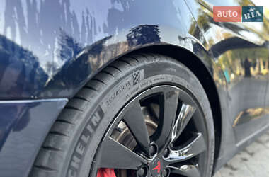 Ліфтбек Tesla Model S 2014 в 