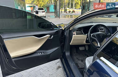 Ліфтбек Tesla Model S 2014 в 