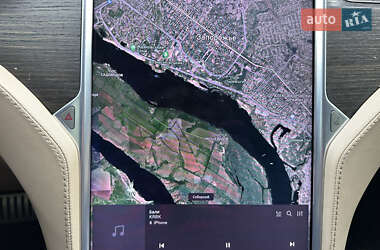 Ліфтбек Tesla Model S 2014 в 