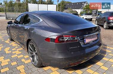 Ліфтбек Tesla Model S 2017 в 