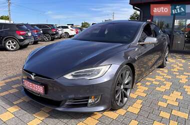 Ліфтбек Tesla Model S 2017 в 