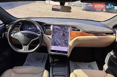 Ліфтбек Tesla Model S 2017 в 