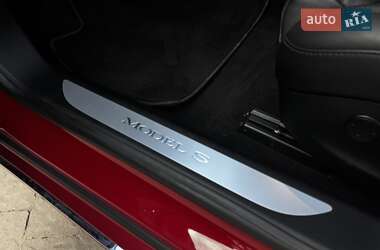 Ліфтбек Tesla Model S 2019 в 