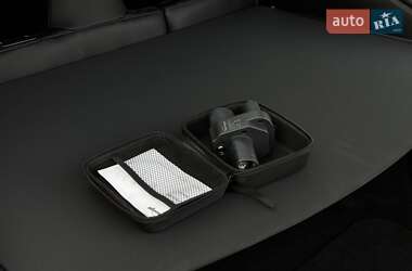 Ліфтбек Tesla Model S 2019 в 