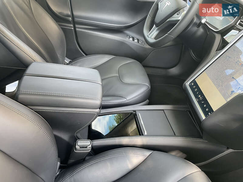 Ліфтбек Tesla Model S 2014 в Одесі
