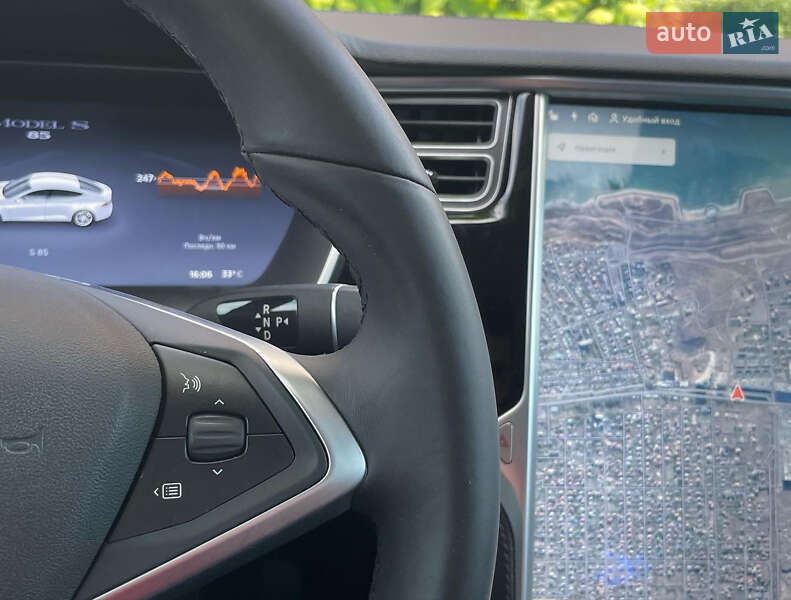 Ліфтбек Tesla Model S 2014 в Одесі