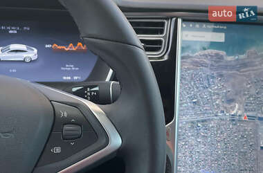 Ліфтбек Tesla Model S 2014 в 