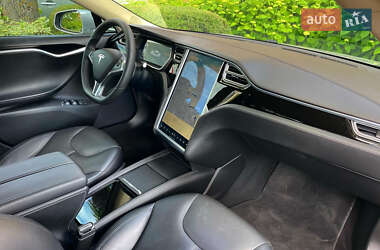 Ліфтбек Tesla Model S 2014 в 