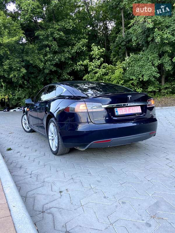 Лифтбек Tesla Model S 2014 в Тернополе