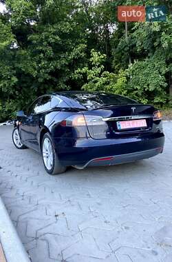Лифтбек Tesla Model S 2014 в 