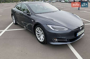 Ліфтбек Tesla Model S 2016 в Києві