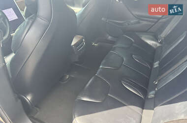 Лифтбек Tesla Model S 2017 в 