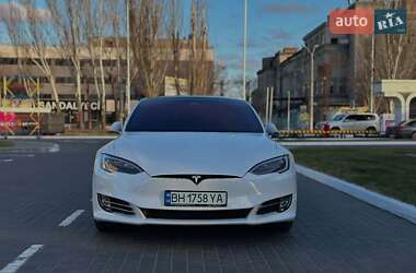 Ліфтбек Tesla Model S 2018 в 