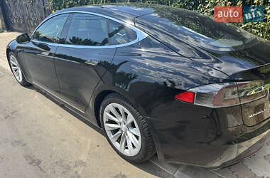 Лифтбек Tesla Model S 2017 в 