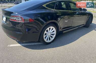 Ліфтбек Tesla Model S 2016 в 