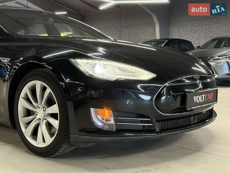 Лифтбек Tesla Model S 2016 в Владимире