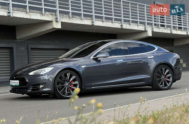 Лифтбек Tesla Model S 2016 в 