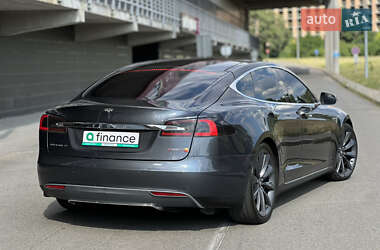 Лифтбек Tesla Model S 2016 в 