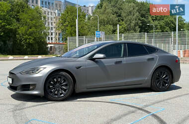 Ліфтбек Tesla Model S 2018 в 