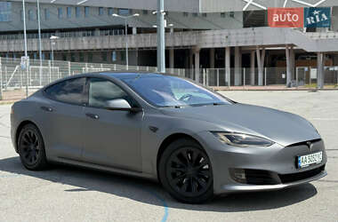 Ліфтбек Tesla Model S 2018 в 
