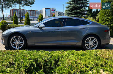 Лифтбек Tesla Model S 2014 в 