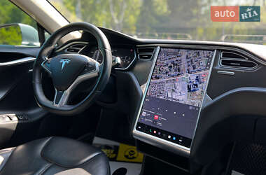 Лифтбек Tesla Model S 2014 в 